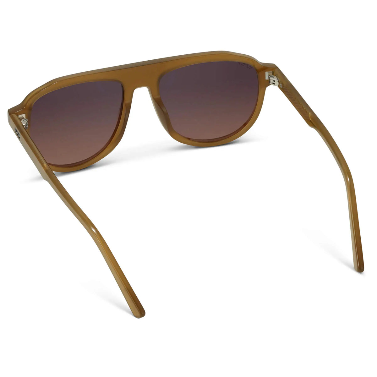 Wyatt | Polarized