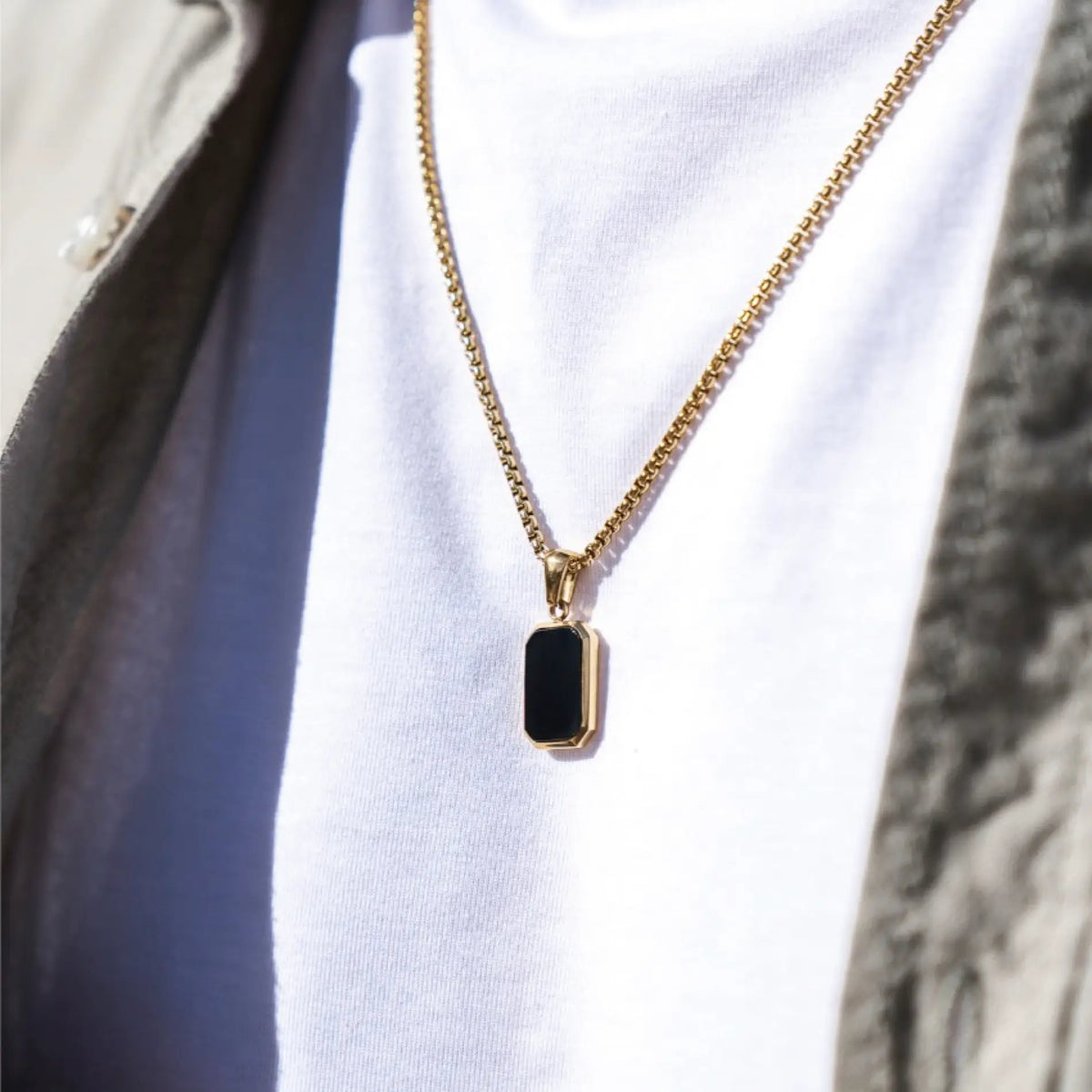 Arlo Necklace