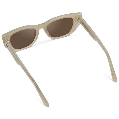 Evelyn | Polarized