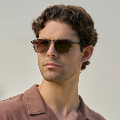 Francis | Polarized