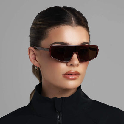 Nova | Polarized