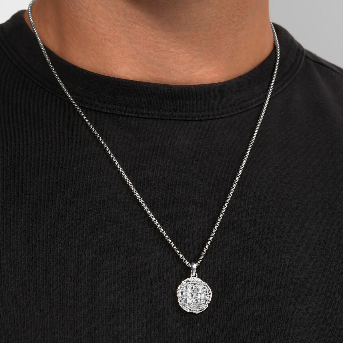 Oro Necklace Set