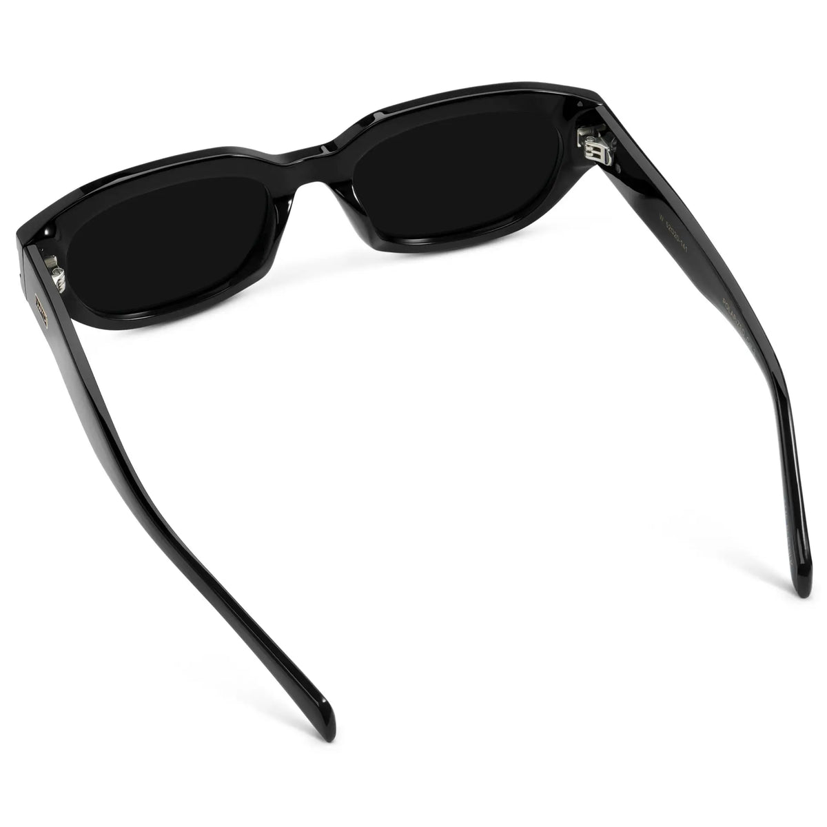 Vera | Polarized