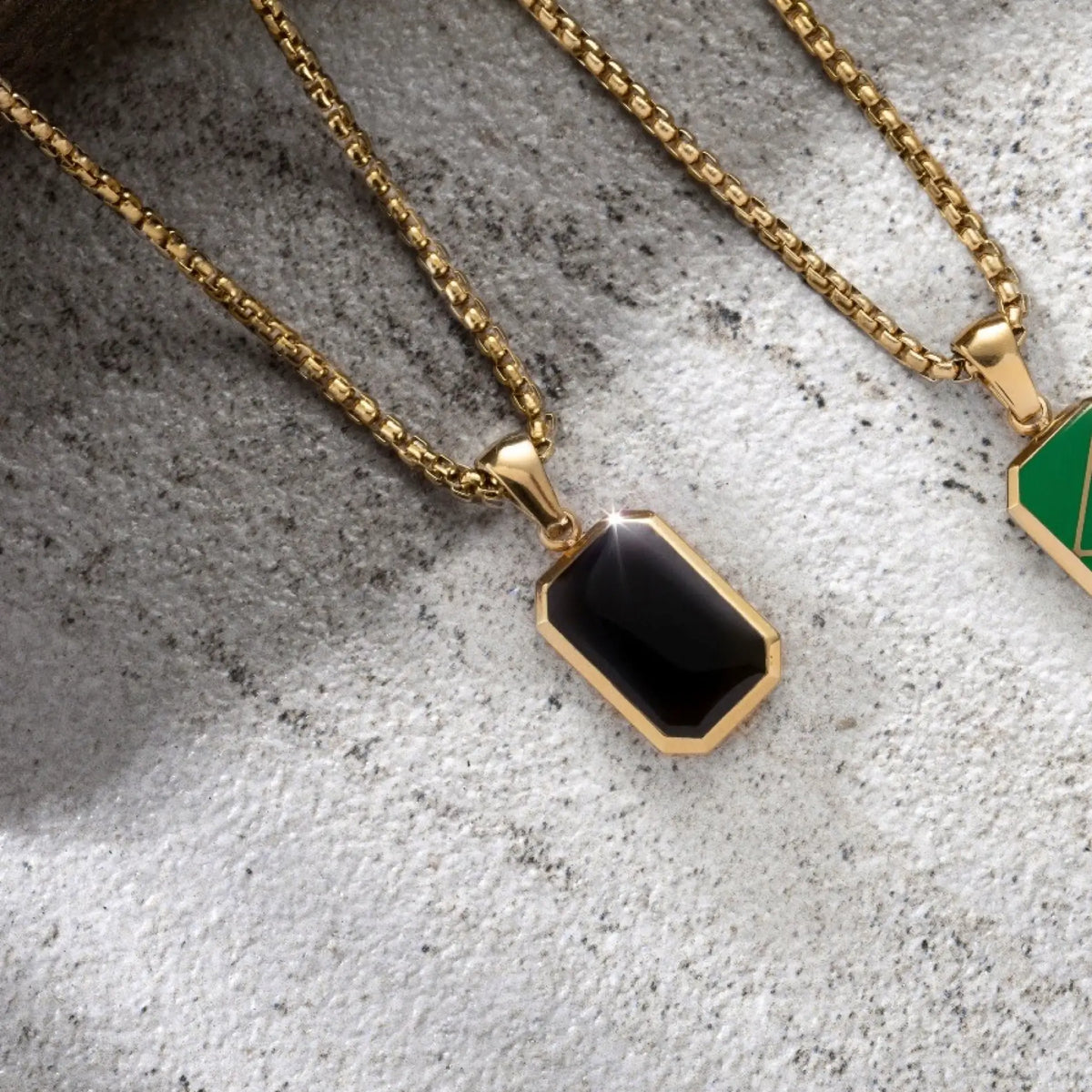 Arlo Necklace